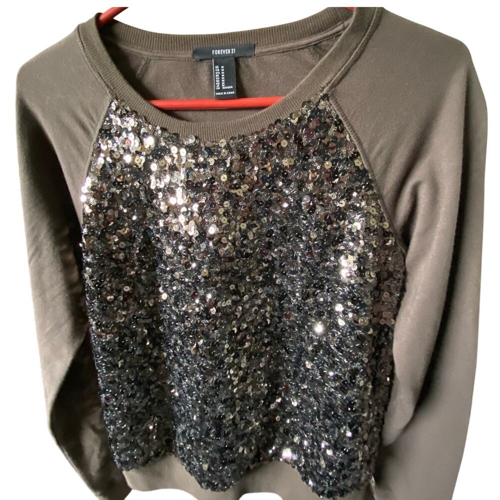 C22 Forever 21 Brown Sequin Over The Head Sweatshirt Size M